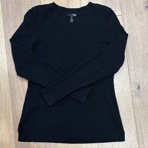 AQUA Cashmere black sweater- size M